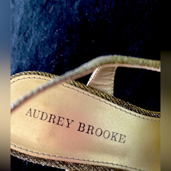 Audrey Brooke sling back - Picture 4 of 5